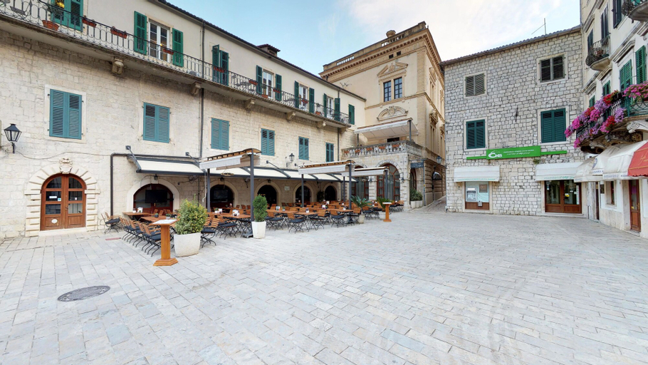 Exterior & Views 2, Historic Boutique Hotel Cattaro