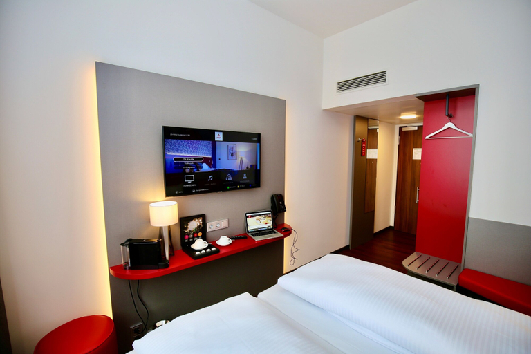 Bedroom, AMEDIA Studios and Living, Dachau
