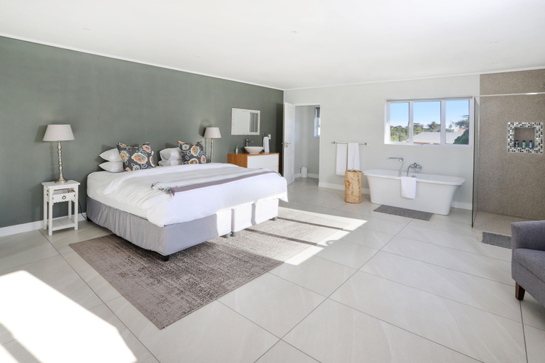 Bedroom 2, 269 on Main, Overberg