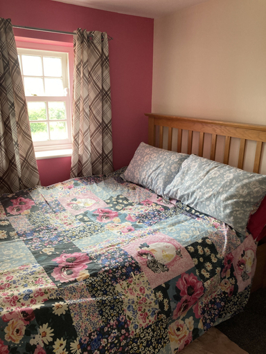 Bedroom, Charming 1-bed Studio in Middlesbrough, North Yorkshire