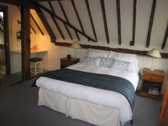 Bedroom 5, Falcon Inn, Buckinghamshire