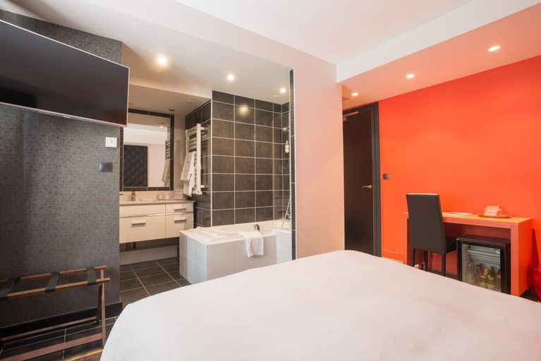 Bedroom 3, Les Maritonnes Park & Vineyard, Rhône