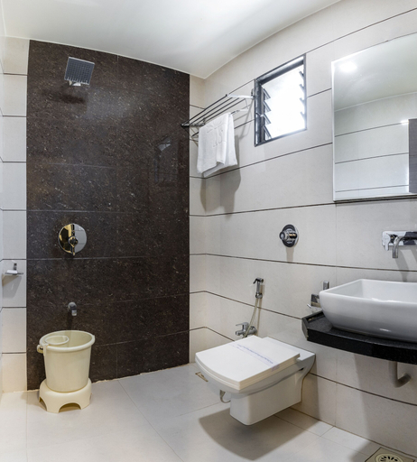 Bathroom 5, Hotel Ashish, Ahmadabad