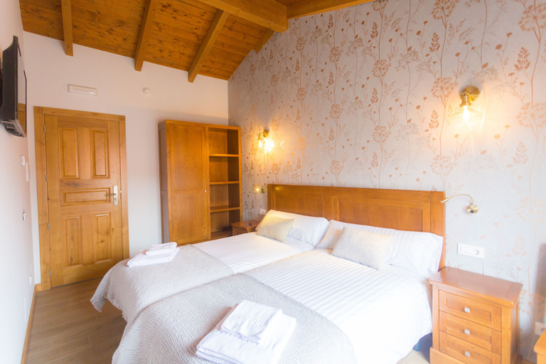 Bedroom 2, Casa da Ponte de Penas, A Coruña