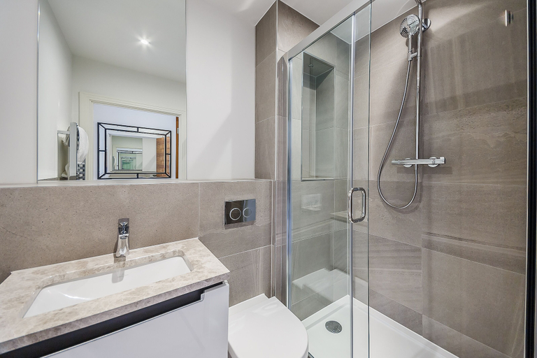 Bathroom 3, Palace Wharf Apartments, London