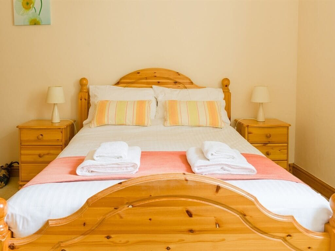Bedroom 3, Degembris Cottages, Cornwall