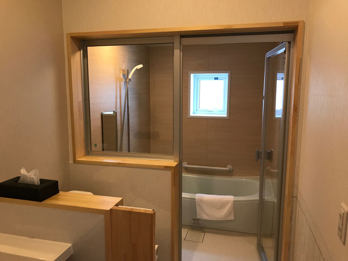 Bathroom 4, Tsuru Apartments, Furano