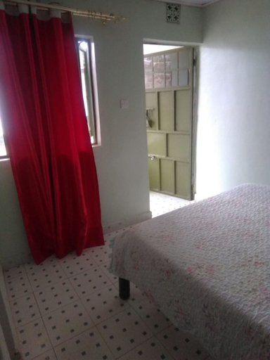 Bedroom 2, Dreamland Guest House, Ugunja