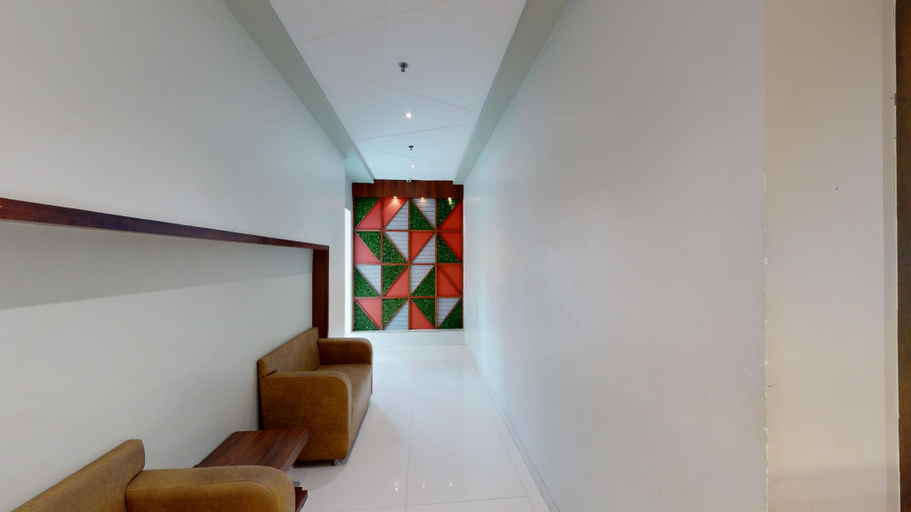Others 5, Vishnu Executive Rooms, Palghar