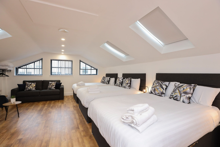Bedroom 2, Wood Street Apartments, Sefton