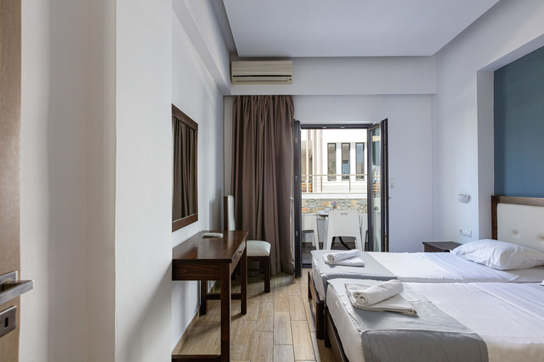 Bedroom 3, Golden Bay Boutique Hotel & Bungalows, Crete