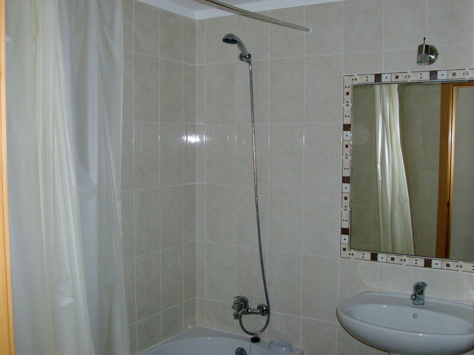Bathroom 5, 1 Bed Flat - Sleeps 2 - Parking - Wifi, Albufeira
