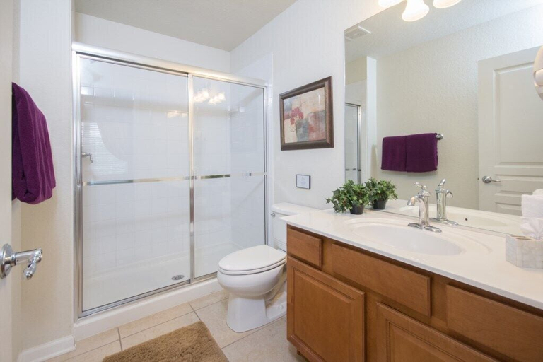 Bathroom 3, Bella Villa, Osceola