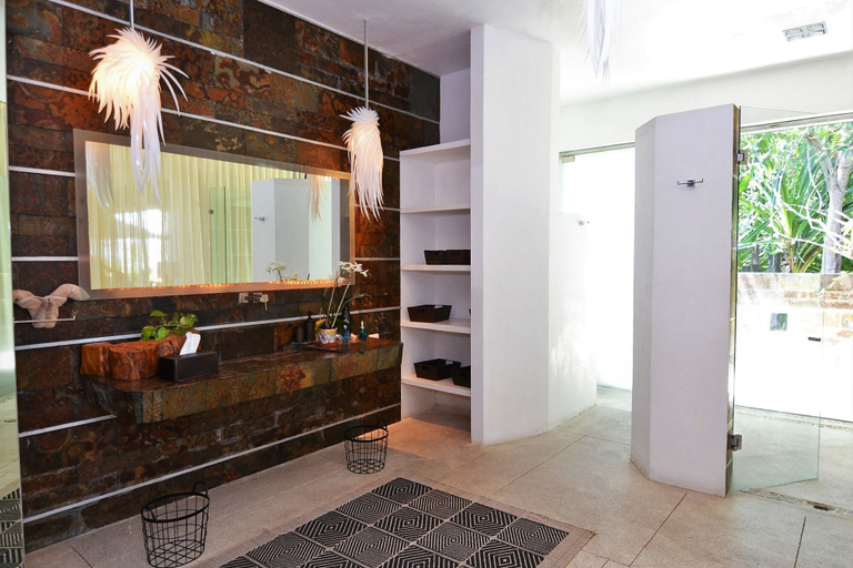 Bathroom, Villa Terra Nueva by MDR, Puerto Vallarta