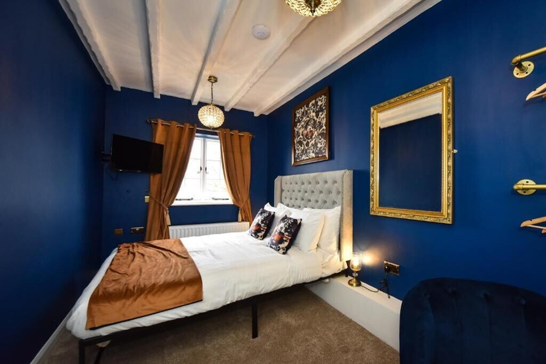 Bedroom 3, The Bear Inn, Derbyshire