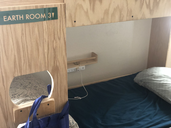 Bedroom 4, WHOLE Family - WholeVille - Hostel, Sacramento