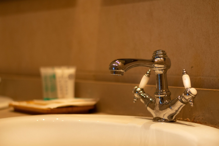 Bathroom 4, Hotel Villa Marcilla, Navarra