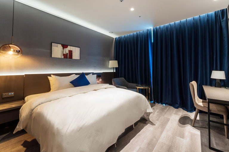 Others 5, Hotel Soulhada, Gyeyang