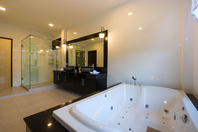 Bathroom 4, Grand Villa Luxury Holidays Phuket, Phuket Island