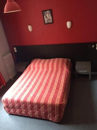 Bedroom 2, Hôtel des Arcades, Seine-Maritime