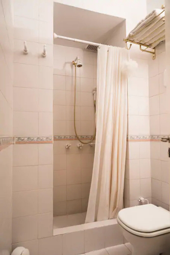 Bathroom 2, Cerviño y Bulnes 3, Distrito Federal