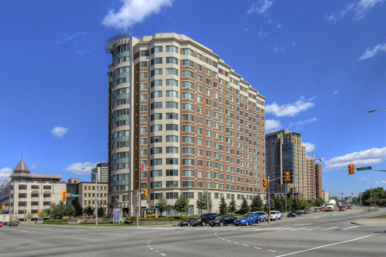 Exterior & Views, Corporate Stays 50 Laurier Apartment, Ottawa