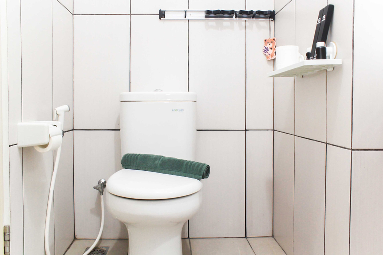 Bathroom 5, Pleasurable Studio Grand Kamala Lagoon Apartment Near Mall, Bekasi