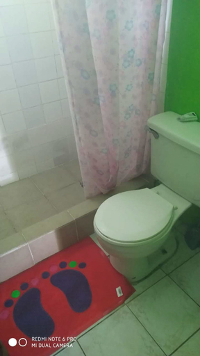 Bathroom, Village No Thrill 2 Bed