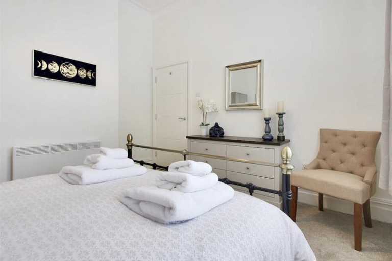 Bedroom 3, Stylish Large 1-bed Apartment in Tunbridge Wells, Kent