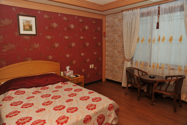 Bedroom 3, Jeju Olleh Hotel, Jeju