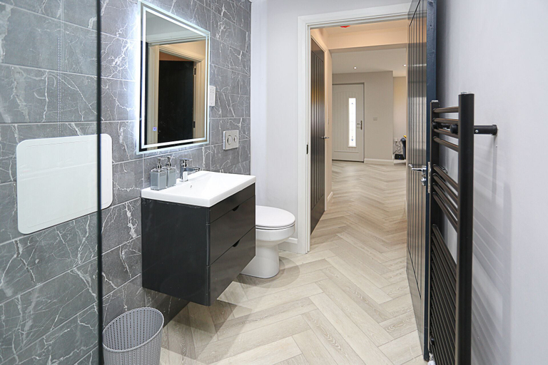 Bathroom 4, No 1 Luxury Service Accommodation, Belfast