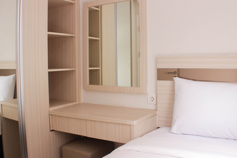 Bedroom 5, Nice And Comfy 2Br Springlake Apartment Near Summarecon Bekasi, Bekasi