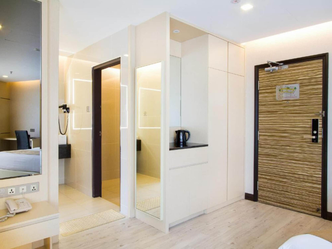 Bedroom 13