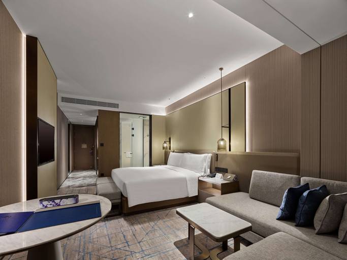 Bedroom 3, DoubleTree by Hilton Qidong, China, Nantong