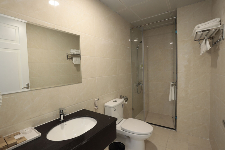 Bathroom 4, Ninh Binh Tulip Hotel, Ninh Bình