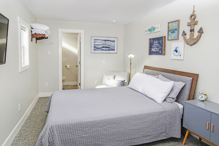 Bedroom 4, Coastal Suites Resort, Benzie