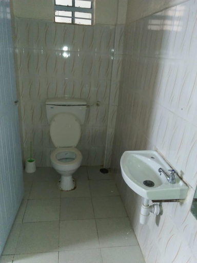 Bathroom 4, Mt Kenya Safari Halt Hotel, Nyeri Town