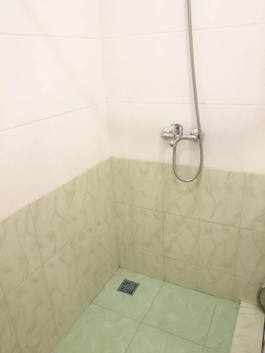 Bathroom 2, Apartment on Lysaya Gora 36-2a Green Area 5, Sochi gorsovet