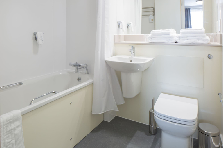 Bathroom 3, Paisley Pear, Brackley by Marston's Inns, Northamptonshire