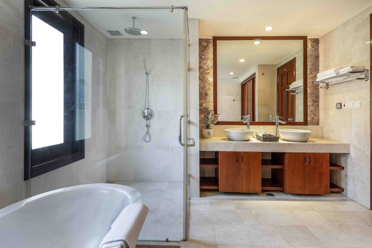 Bathroom 4, Luxury Danang Beach Pool Villa, Da Nang
