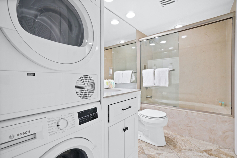 Bathroom 4, SunDestin Beach Resort by Panhandle Getaways, Okaloosa