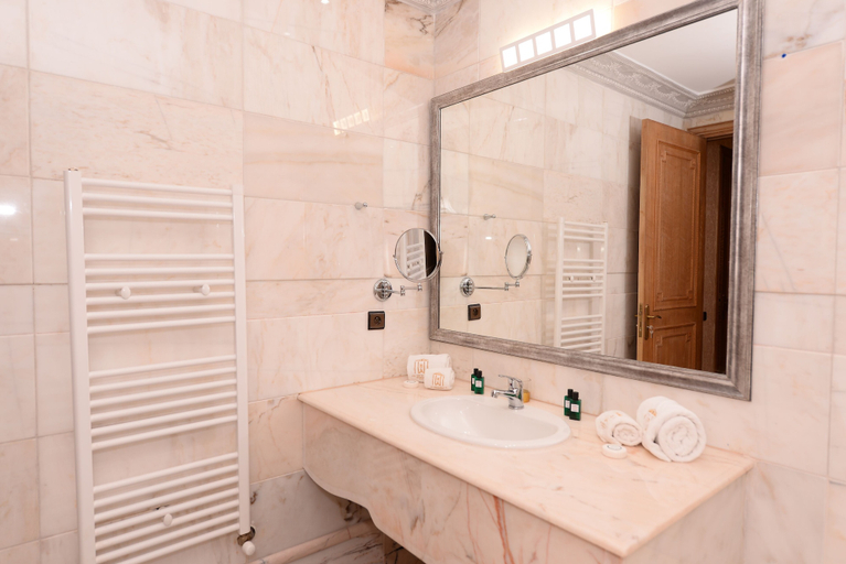 Bathroom 5, THE WHITE PALACE RABAT, Rabat