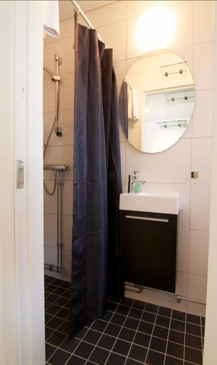 Bathroom 4, Hotell Tinget, Sala
