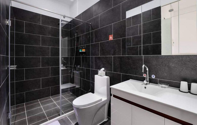 Bathroom 3, SmartStay, Nantou