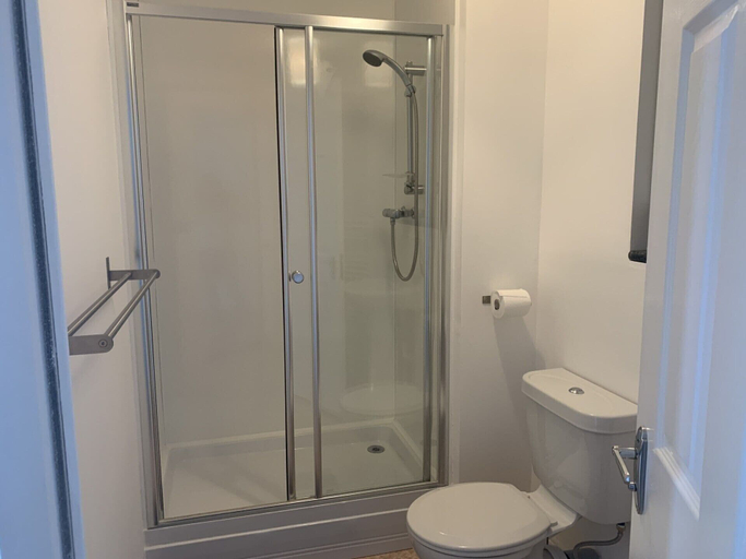 Bathroom, Ayr Cozy Corner Apartment, South Ayrshire