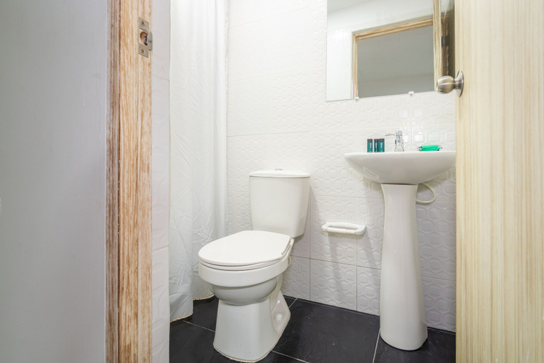 Bathroom 4, Ayenda Malaki, Medellín