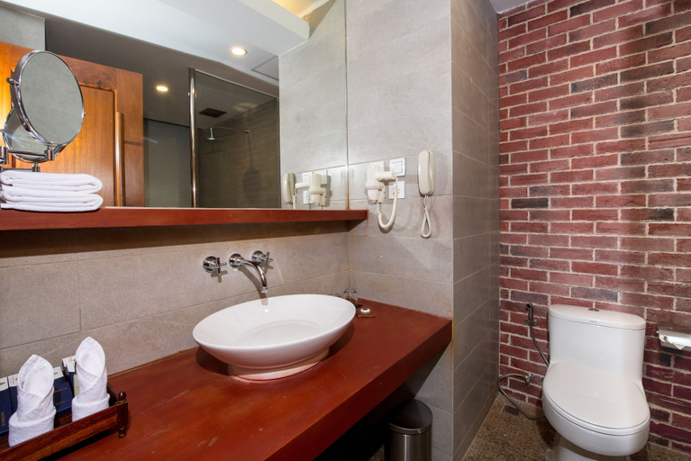 Bathroom 4, Pacific Premier Resort & Spa, Siem Reap