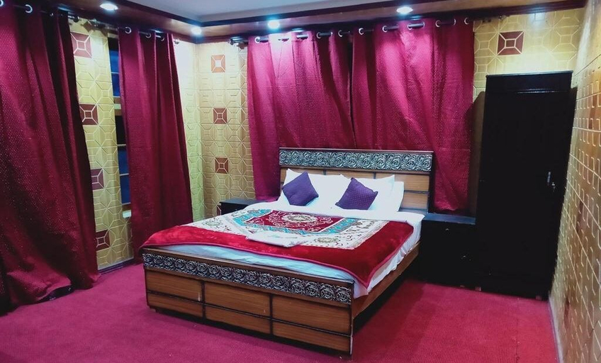 Bedroom 5, The Sun Guest House, Northern Areas