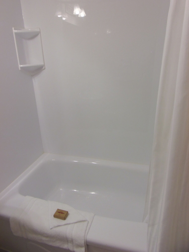 Bathroom 4, Rosslyn Inn and Suites, Division No. 11