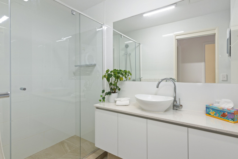 Bathroom 5, Little Cove Currumbin, Gold Coast